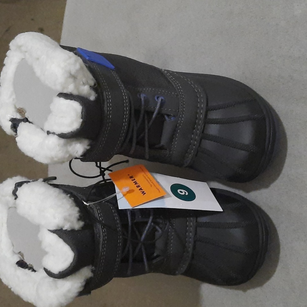 New Unisex Kids, Cat & Jack Blue/Journey shoes.